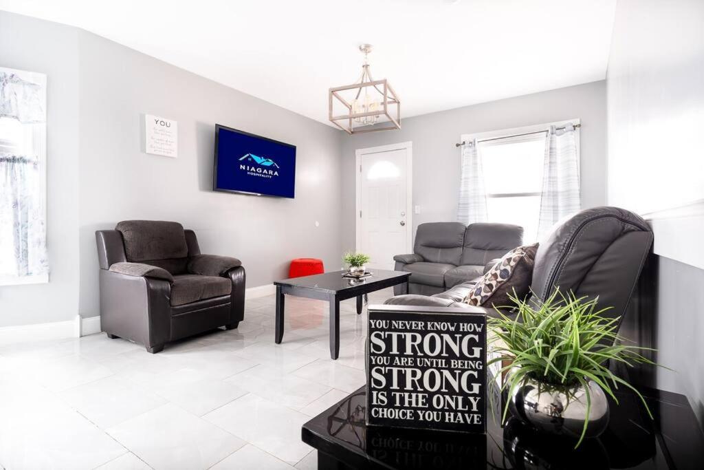 Comfy 4Br, 1 Bath Near The Falls & Casino Niagara Falls Zewnętrze zdjęcie