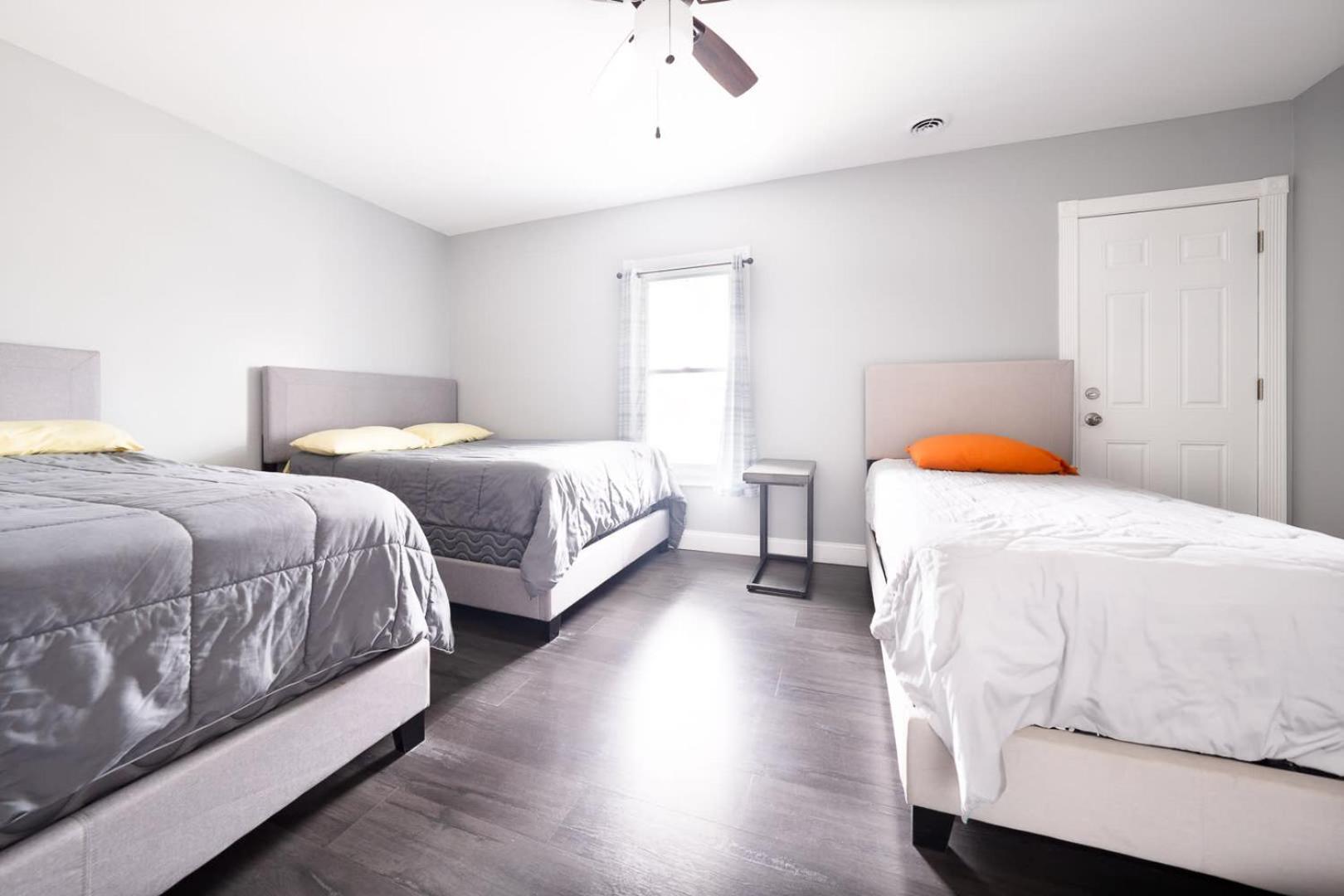 Comfy 4Br, 1 Bath Near The Falls & Casino Niagara Falls Zewnętrze zdjęcie